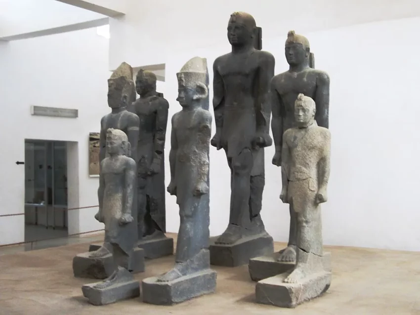 Statues of the Napatan Kings Doukki Gel