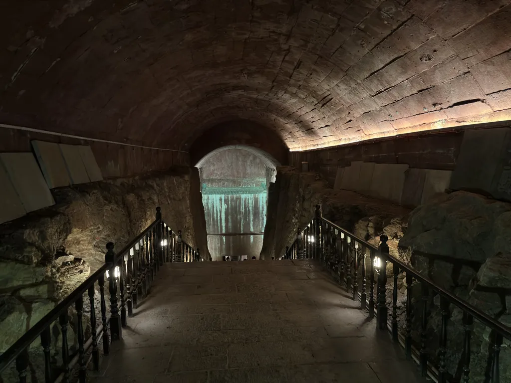 Tomb of King Minglu Underground Palace 2