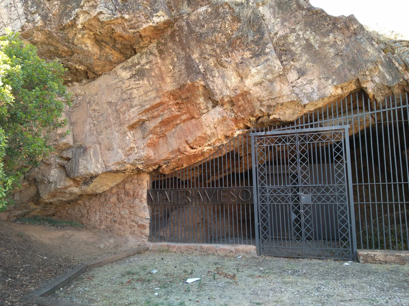 Cave of Maltravieso 2