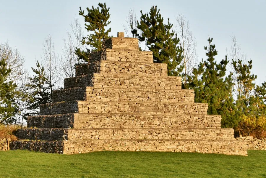 Pyramid in the Neale 3