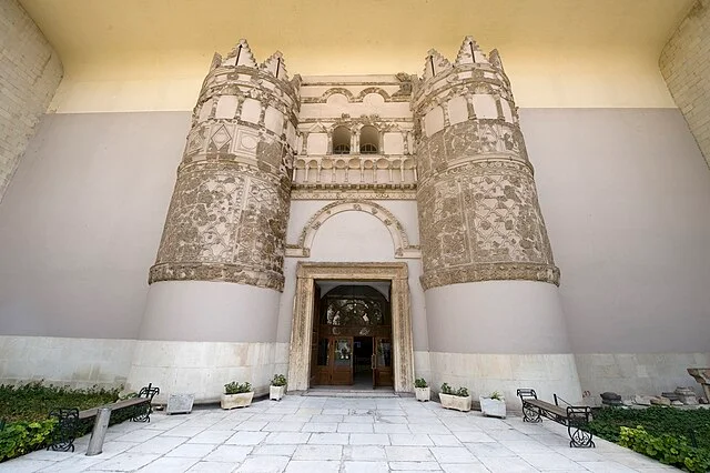 Qasr al Hayr al Gharbi