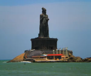 Thiruvalluvar Statue 4