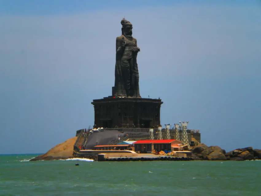 Thiruvalluvar Statue 4