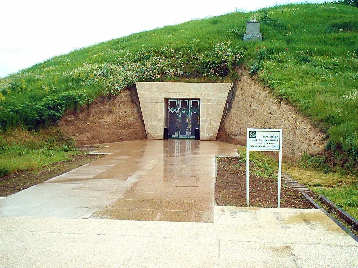 Thracian Tomb of Sveshtari 3
