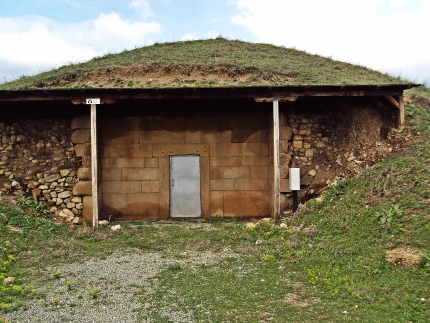 Thracian tomb Golyama Arsenalka 4