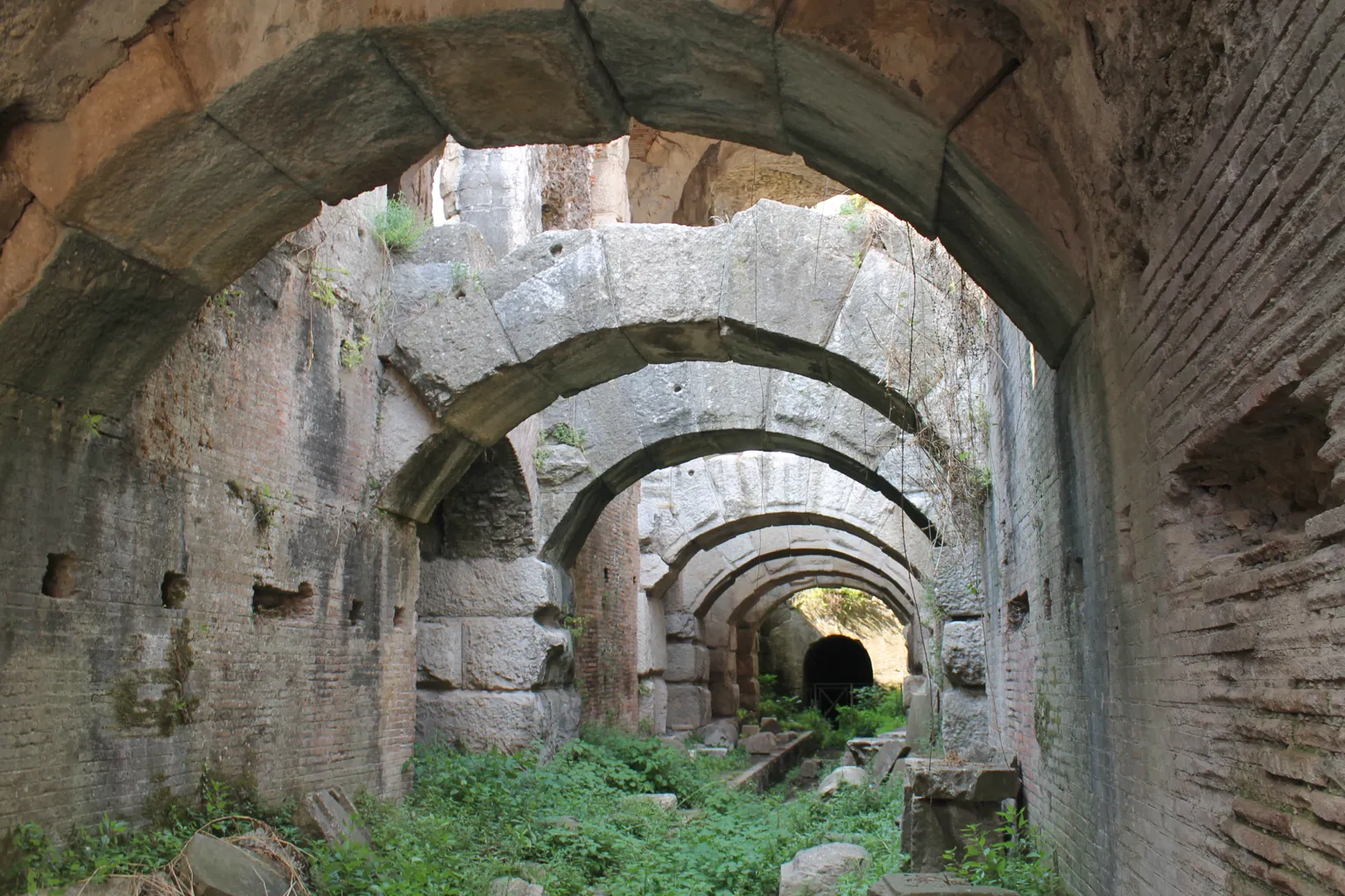 Amphitheatre of Capua 7