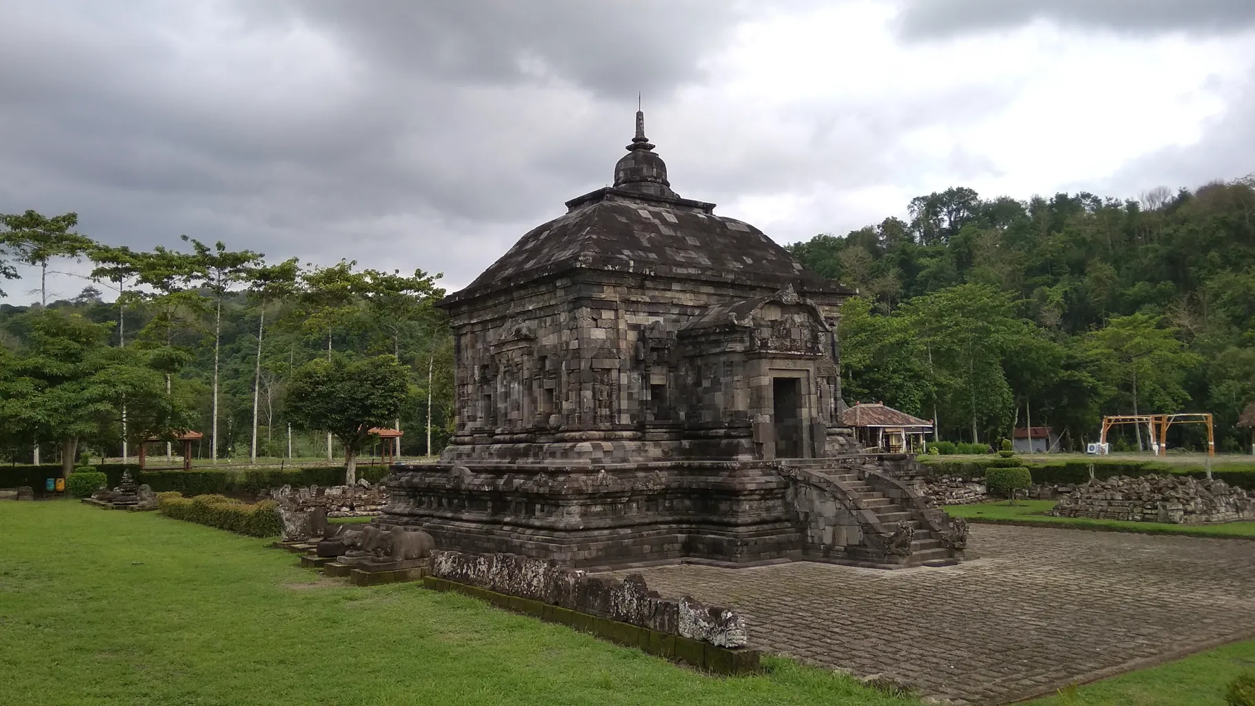 Banyunibo Temple 2