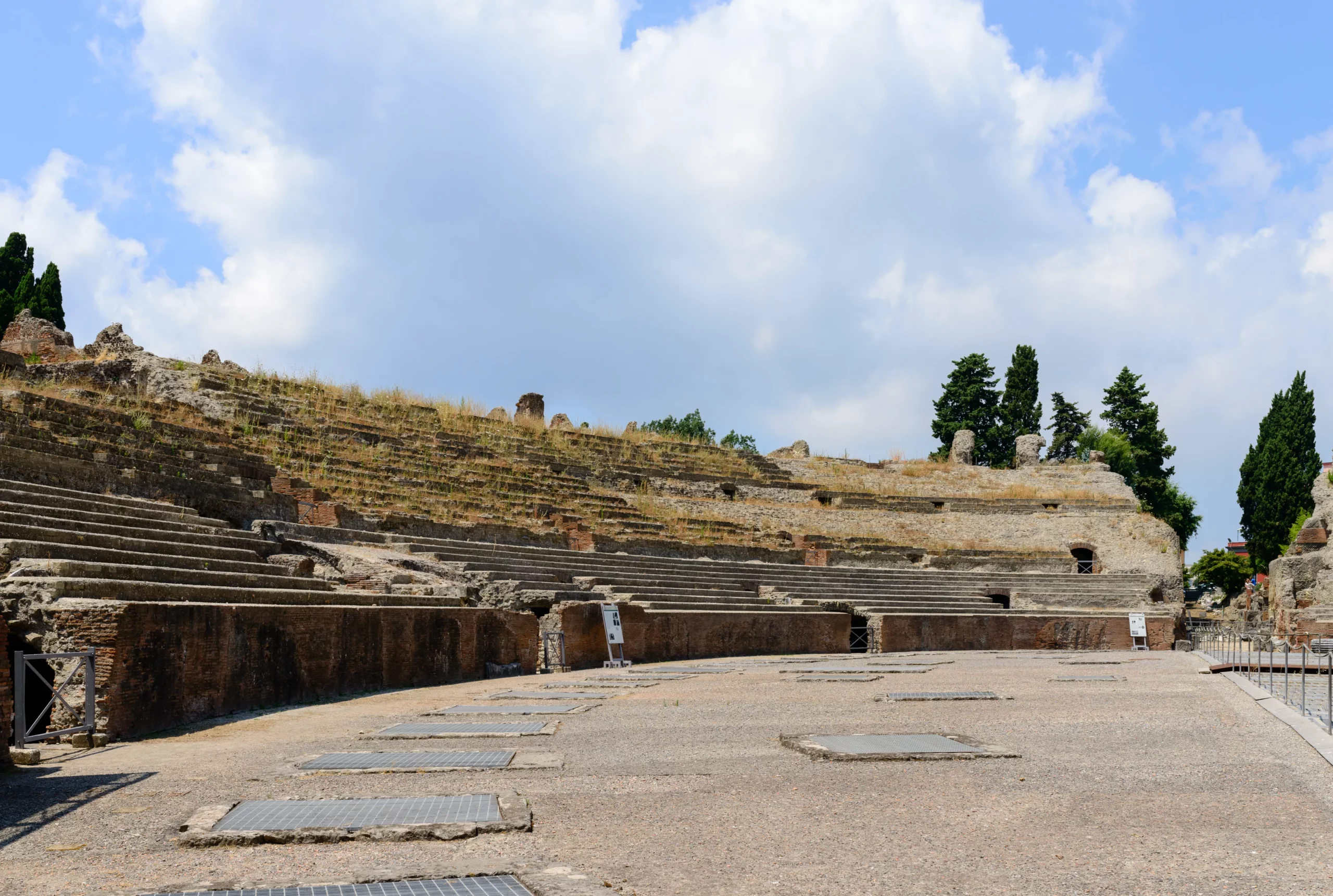 Flavian Amphitheater (Pozzuoli) 7