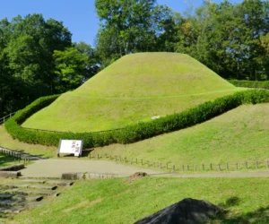 Takamatsuzuka Tomb