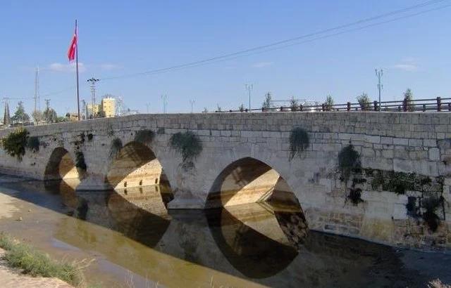 Baç Bridge