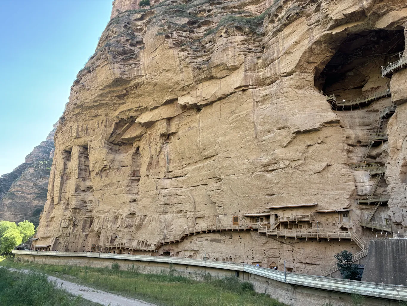 Bingling Temple Grottoes 46