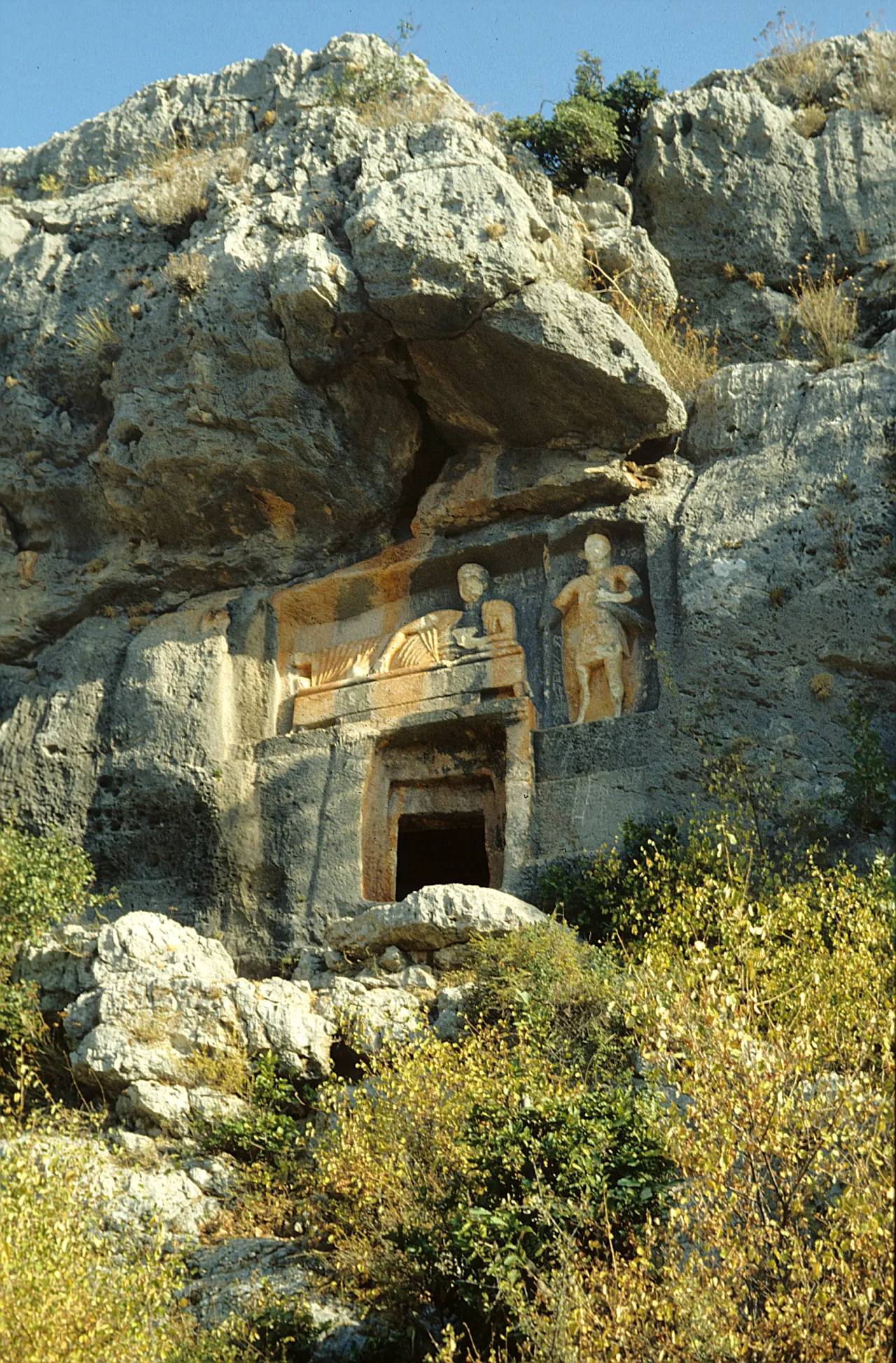 Çanakçı Rock Tombs 11