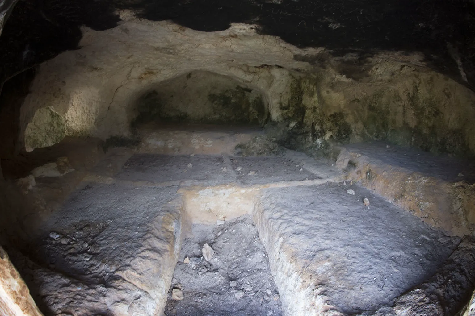 Çanakçı Rock Tombs 4