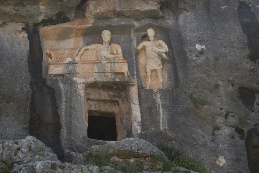 Çanakçı Rock Tombs 7