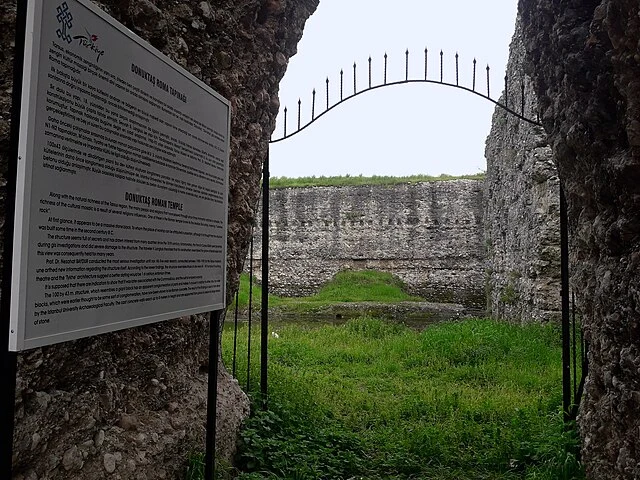 Description and Architecture of Donuktaş