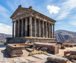 Garni 1