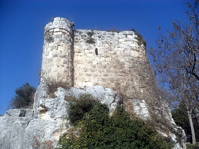 Gozne Castle