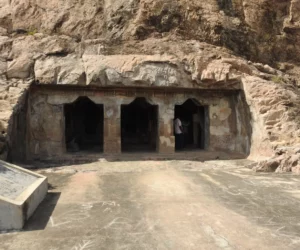 Mamandur rock cut caves 2