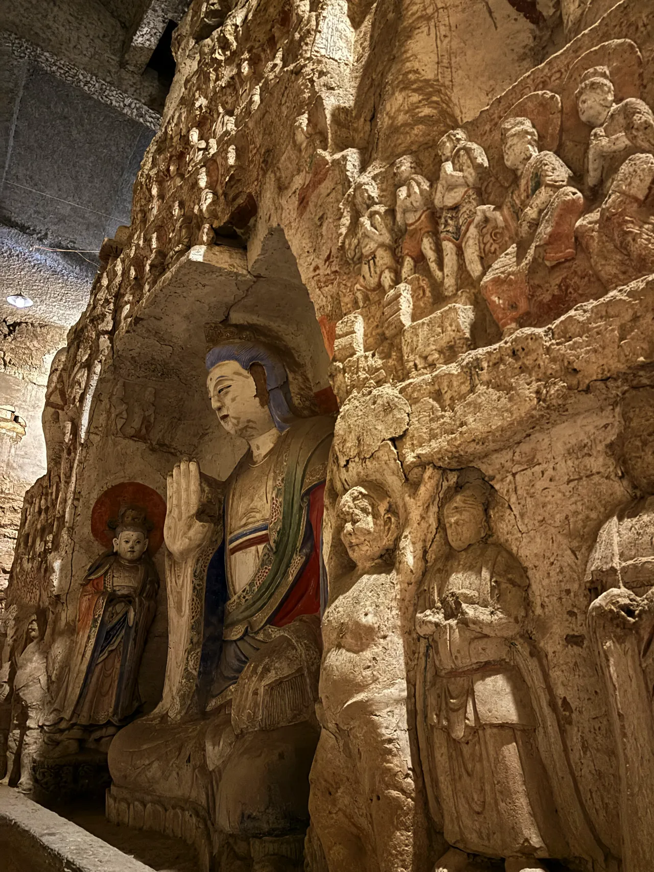 Wangmuugong Grottoes 23