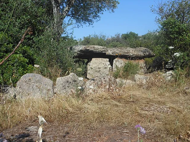 Architectural Features of Motorra Dolmen