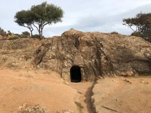 Domus de janas S’Àcua ‘e is Dolus
