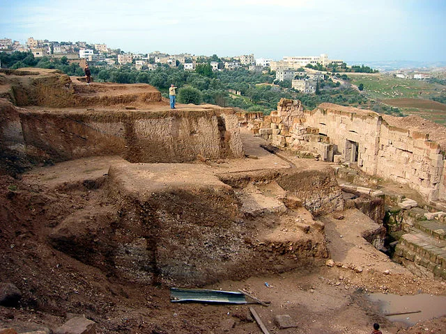 Founding and Historical Context of Capitolias