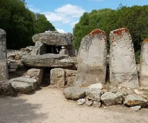 Giants' grave of Su Mont'e s'Abe