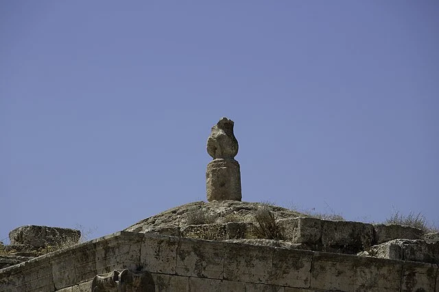 Historical Context of Nujais Shrine