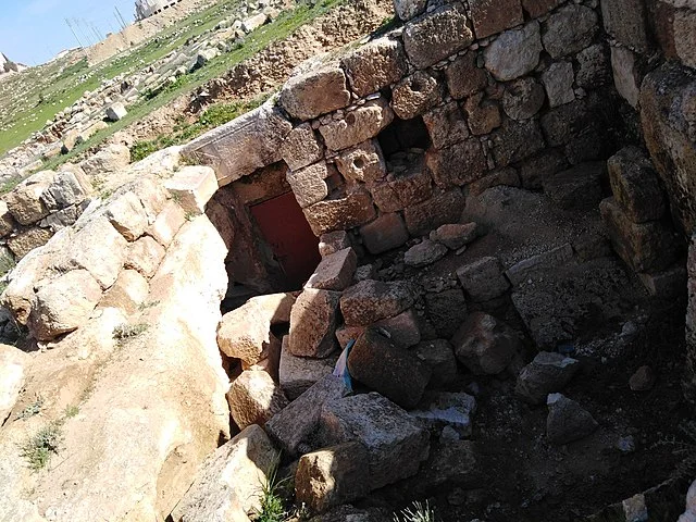 Khirbet Yajouz During the Iron Age of Khirbet Yajouz