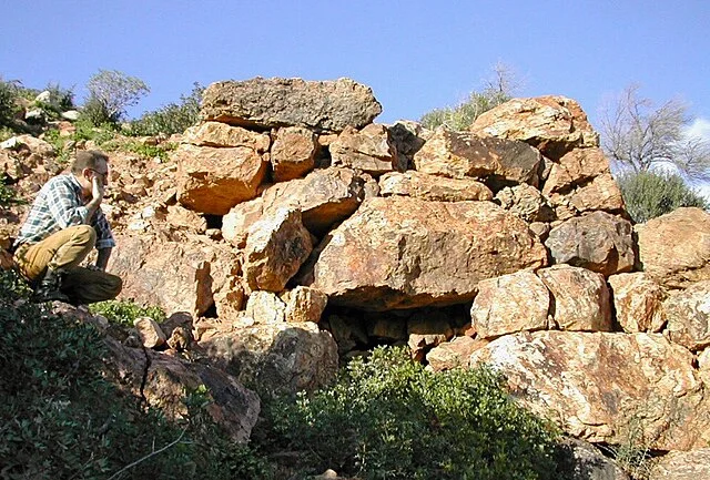 Structure and Architecture of Nuraghe Antigori