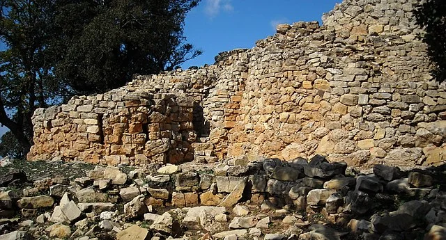 Architectural Features of Nuraghe Adoni