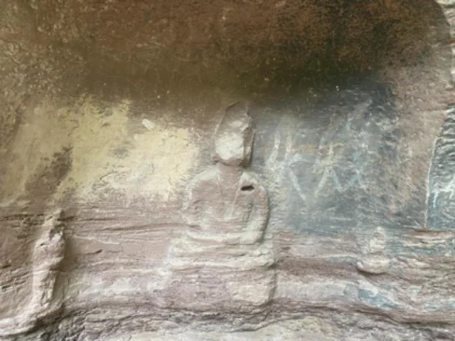 Architectural Features of Baoquansi Caves