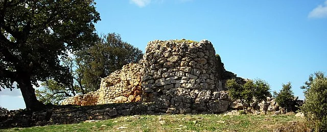 Historical Context of Nuraghe Adoni