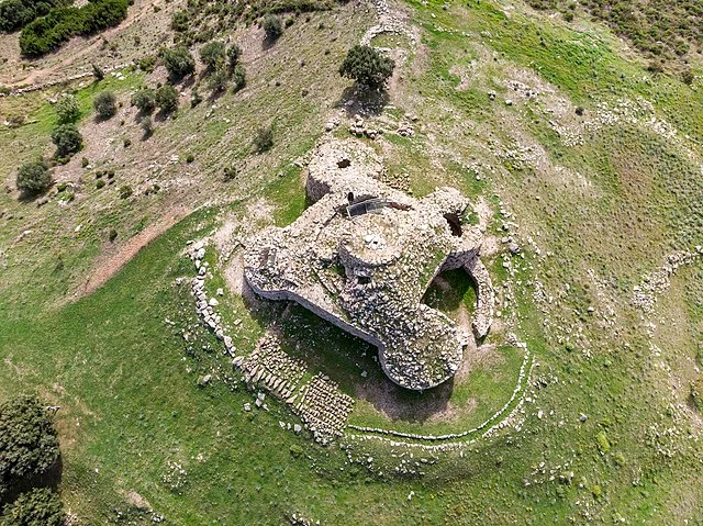 Nuraghe Nolza