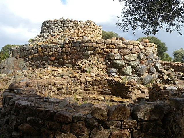 Structure and Layout of Nuraghe La Prisciona