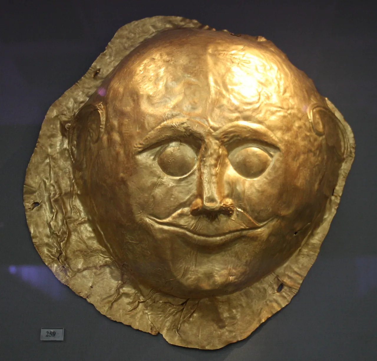 The Death Masks of Mycenae 1