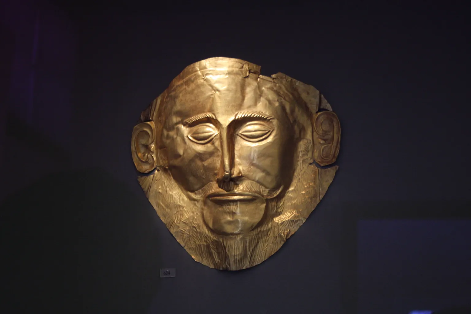 The Death Masks of Mycenae 3