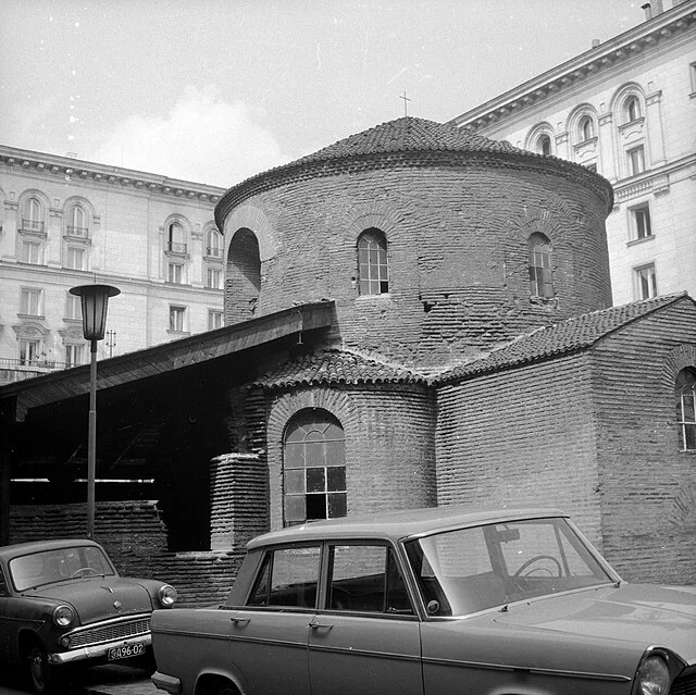 Architectural Features of Church of Saint George, Sofia