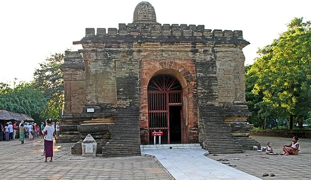 Architectural Features of Nanpaya Temple