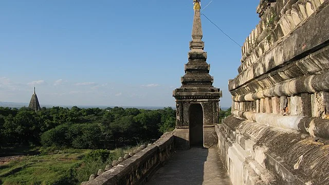 Architecture of Thatbyinnyu Temple