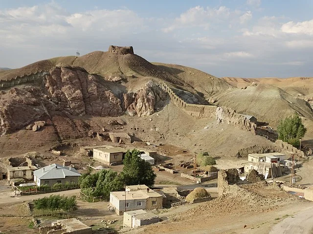 Historical Background of Hoşap Castle