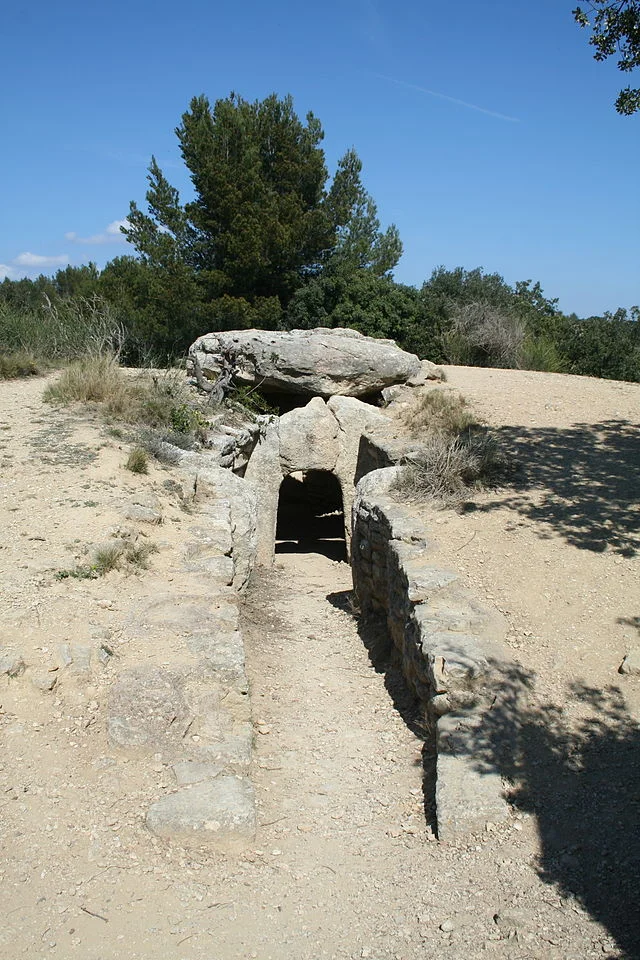 Historical Context of Gallardet Dolmen