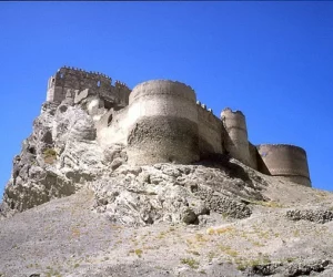 Hoşap Castle