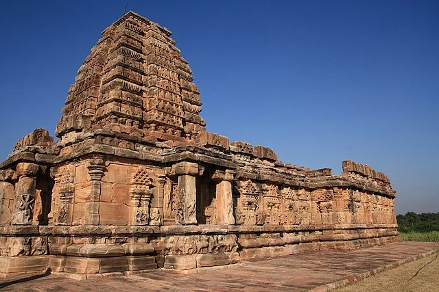 Iconography and Sculptural Art of Papanatha Temple