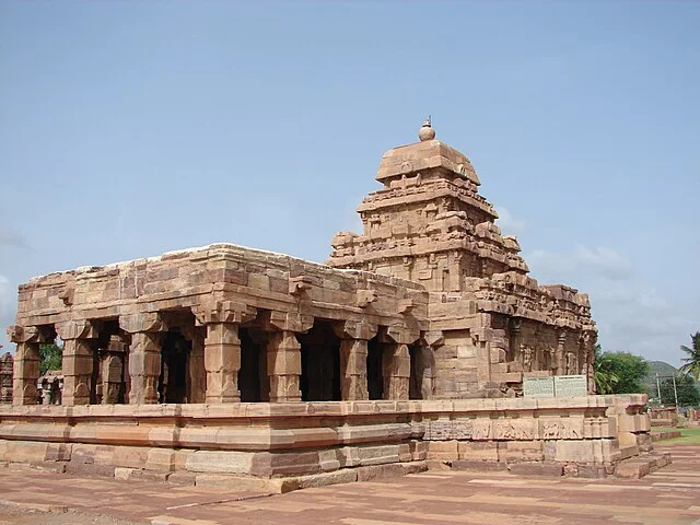 Location and Historical Context of Sangameshvara Temple