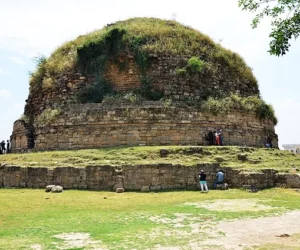 Mankiala Stupa