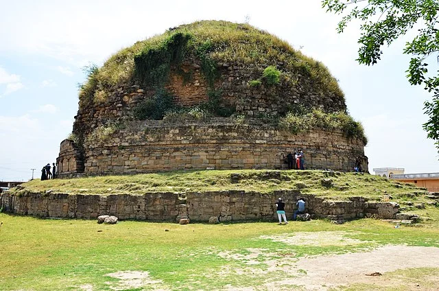 Mankiala Stupa