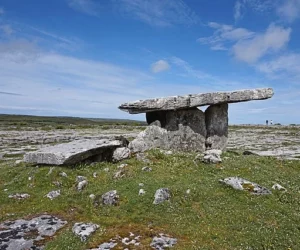 Poulnabrone Dolmen