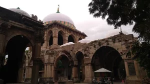 Qutub-e-Alam’s Mosque