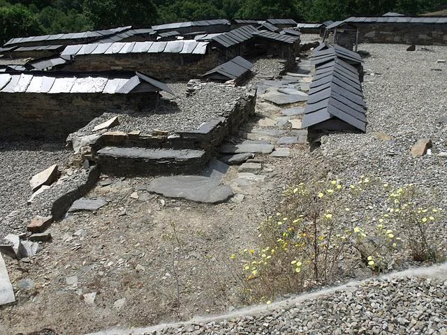 Discovery and Excavation of Chao Samartín